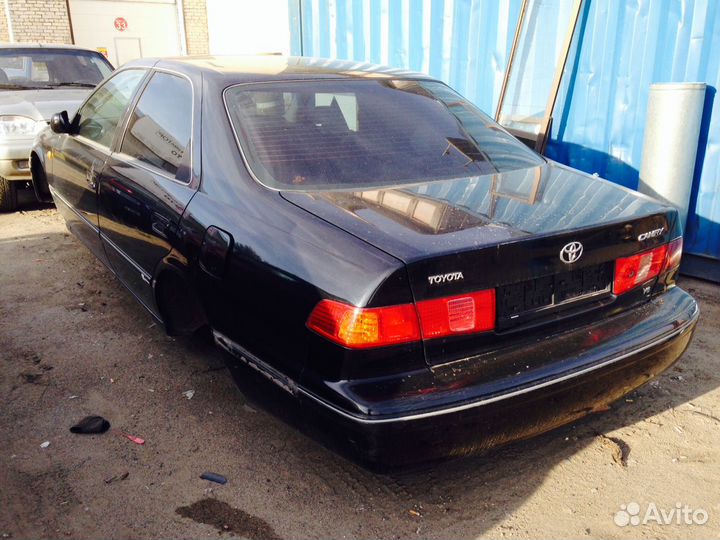 Запчасти Тойота камри