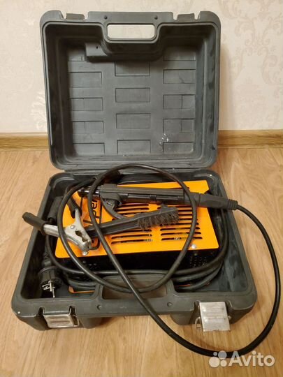 Сварочный аппарат Helper