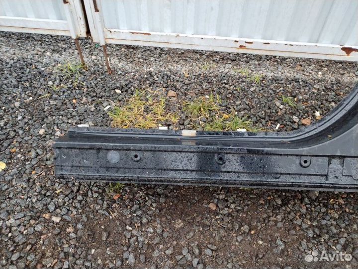 Порог кузова левый Toyota Camry XV50 55 2.0 2016