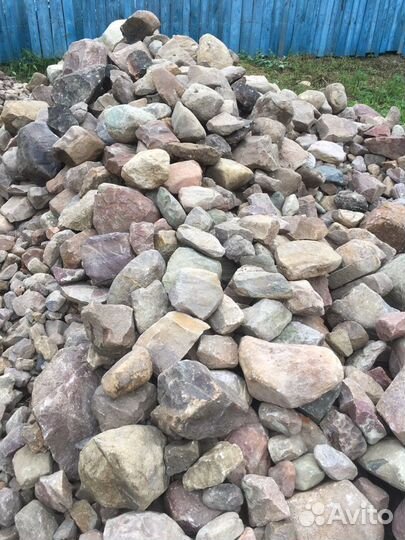 Природный камень (Ледниковый валун)