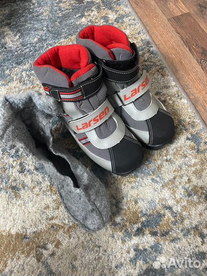 Лыжные ботинки