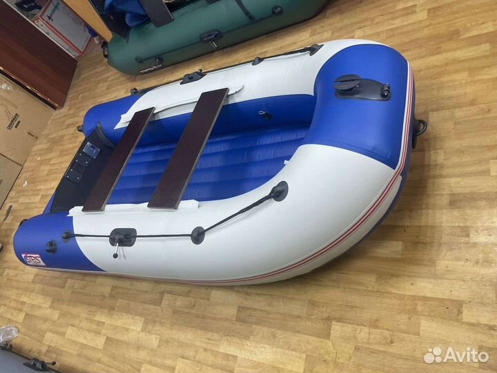 Надувная лодка Хантер стелс 275 аэро