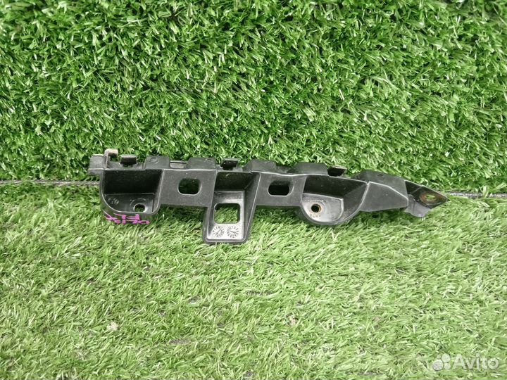 Кронштейн переднего бампера левый Volkswagen Passa