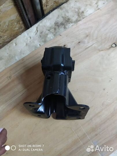 Опора двигателя L, Jeep Grand Cherokee wk