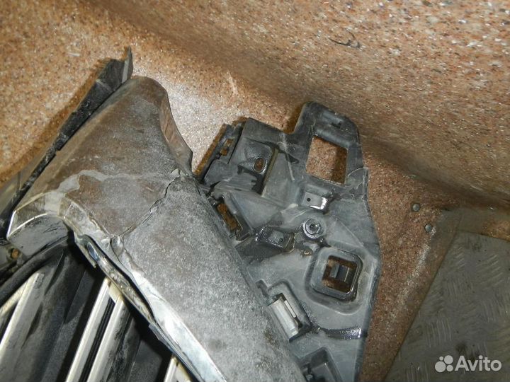 Решетка радиатора Mazda CX-9