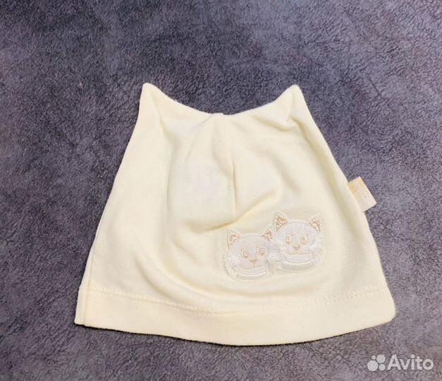 4 Шапочки и хорошая развивающая погремушка