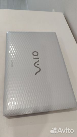 Ноутбук sony vaio i3