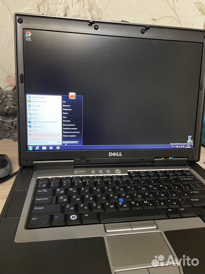 Ноутбук Dell latitude D820