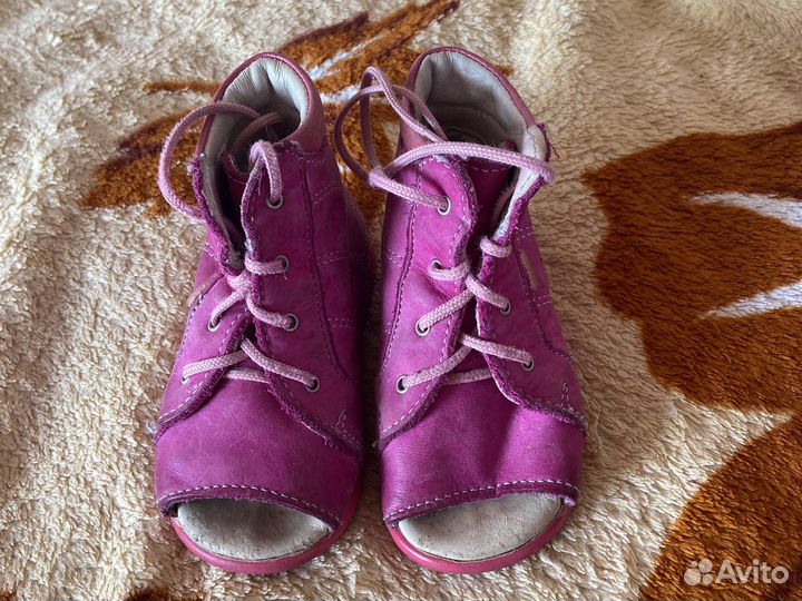 Босоножки для девочки