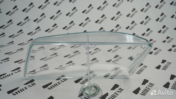 Правое стекло фары MAN TGX 2007-н.в