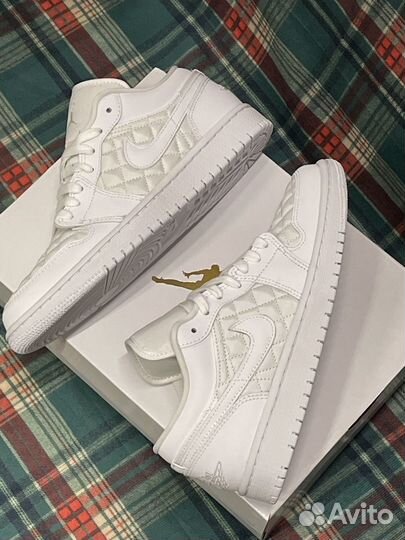 Nike Air Jordan 1 Low Quilted Triple White