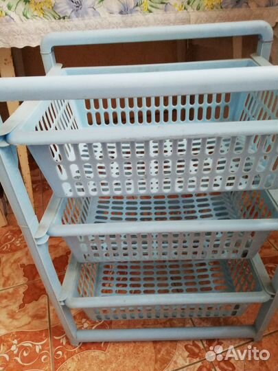 Пластиковые ящики для хранения бу