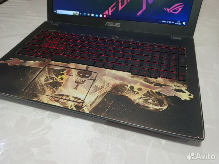 Notebook asus i5 + 1050 2 GB + 12 GB