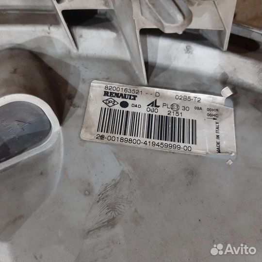 Фара правая Renault Master