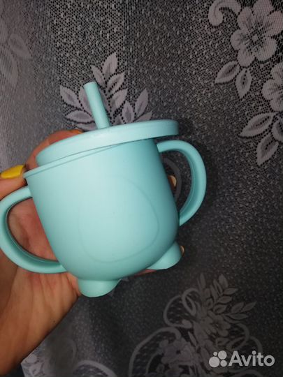 Силиконовый поильник