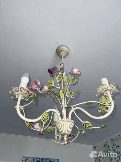 Люстра в стиле прованс