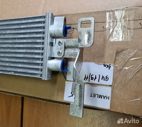 Новый, оригинал. масляный радиатор кп Teramont