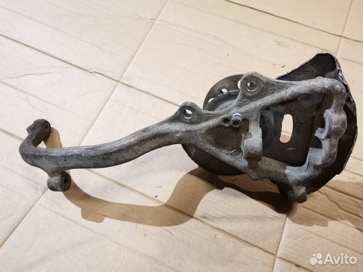 Рычаг, кулак поворотный правый передний A221332460