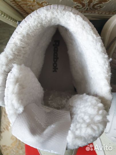 Кроссовки женские утепленные 38