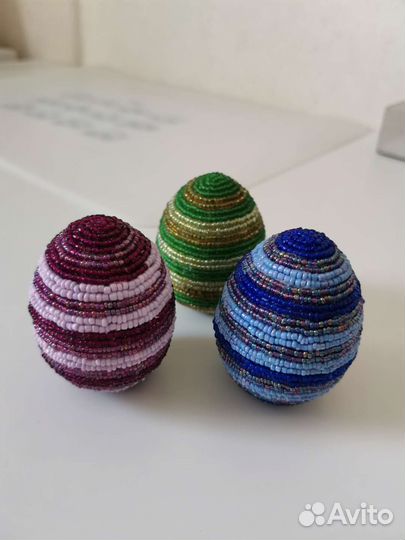 Декоративные яйца из бисера