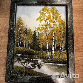 Картина на срезе дерева с каменной крошкой