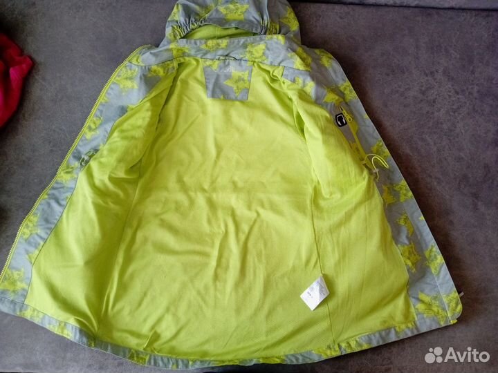 Ветровка для девочки