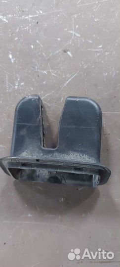 Накладка замка багажника на Audi A5