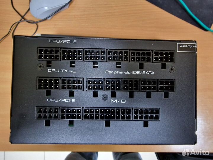 Блок питания Xilence 1050W 80 Plus Gold