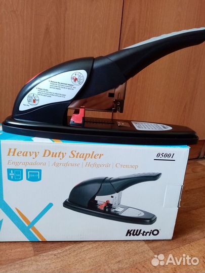 Степлер мощный канцелярски до 140 листов