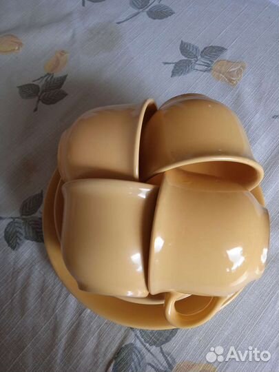 Чайные наборы цветные