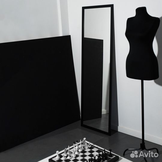 Зеркало в полный рост напольное в раме Vetro