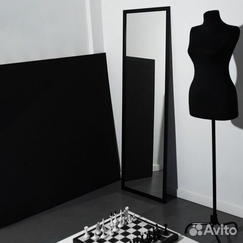 Зеркало в полный рост напольное в раме Vetro