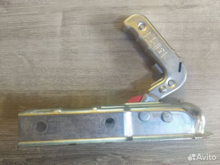 Головка сцепная для прицепа