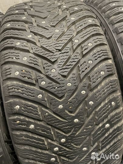 Nokian Tyres Hakkapeliitta 8 235/55 R17