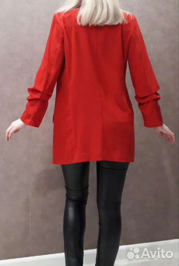 Пиджак женский красный