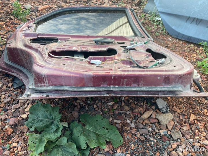 Дверь задняя левая Suzuki Cultus GC41W G15A 1997