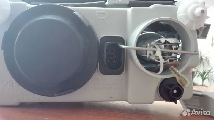 Фара передняя левая с эк с противотум хрусталь