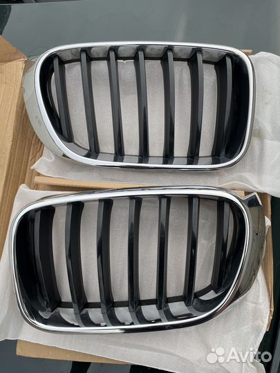 Решетка радиатора ноздри BMW X3/X4 F25