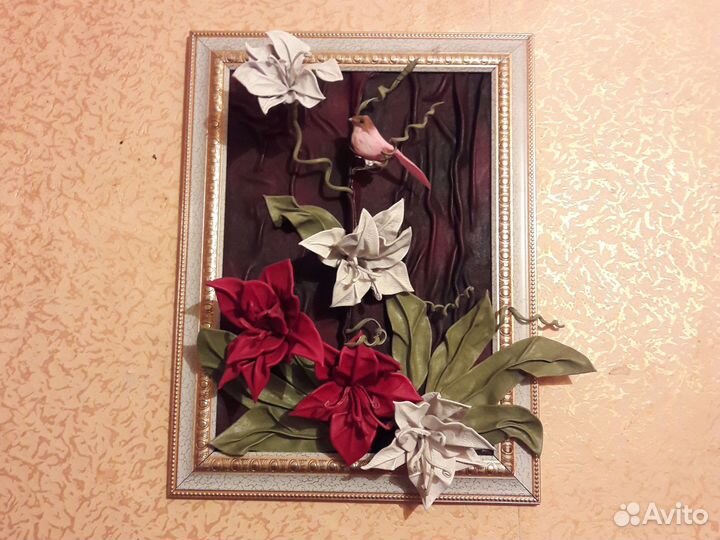 Картина из нат, кожи