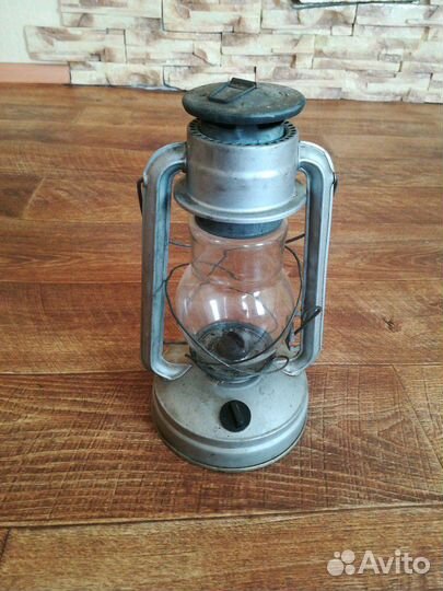 Керосиновая лампа
