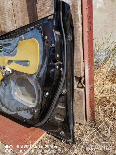 Двери правые corolla 120