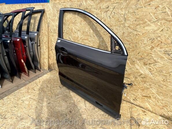 Nissan Qashqai J11 Передняя правая дверь