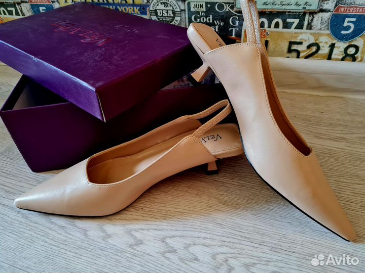 Туфли женские 37 размер бежевые
