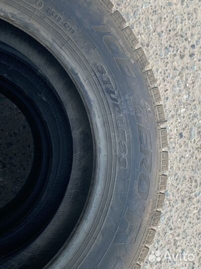 Pirelli Ice Zero FR 185/60 R15