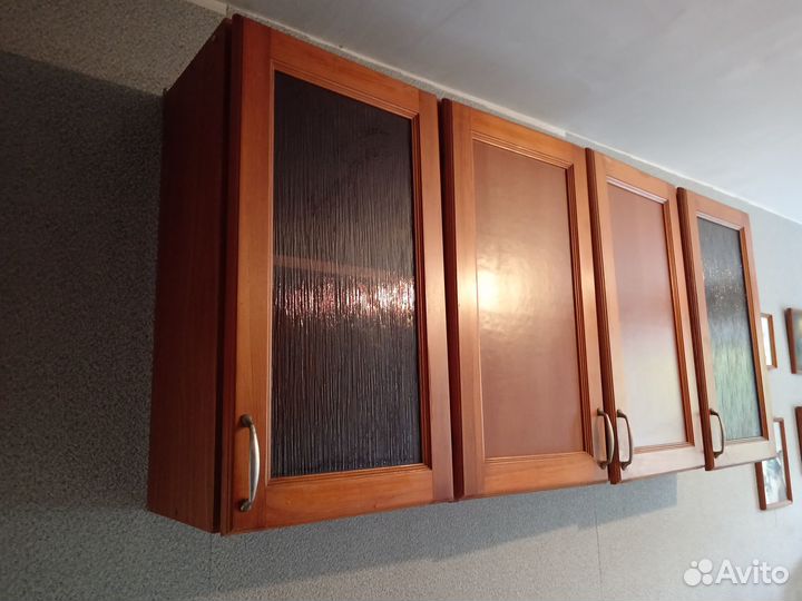 Кухонные навесные шкафчики