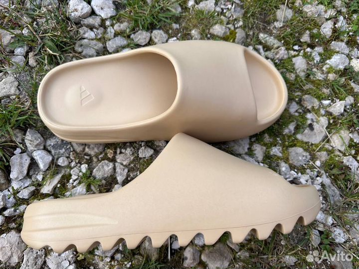 Тапочки adidas yeezy slide