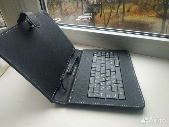 Чехол с клавиатурой для планшета 10