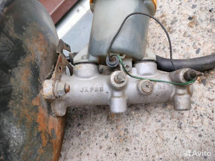 Вакуумный усилитель тормозов Subaru Legacy B11(Bg)