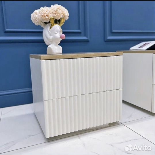 Тумба прикроватная белая