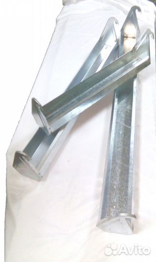 Кормушка навесная оцинкованная 80 см